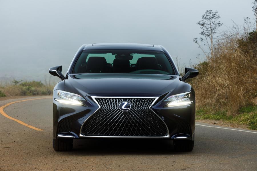  Lexus LS500h AWD 2017 года  (NA) (фото 12 из 96)